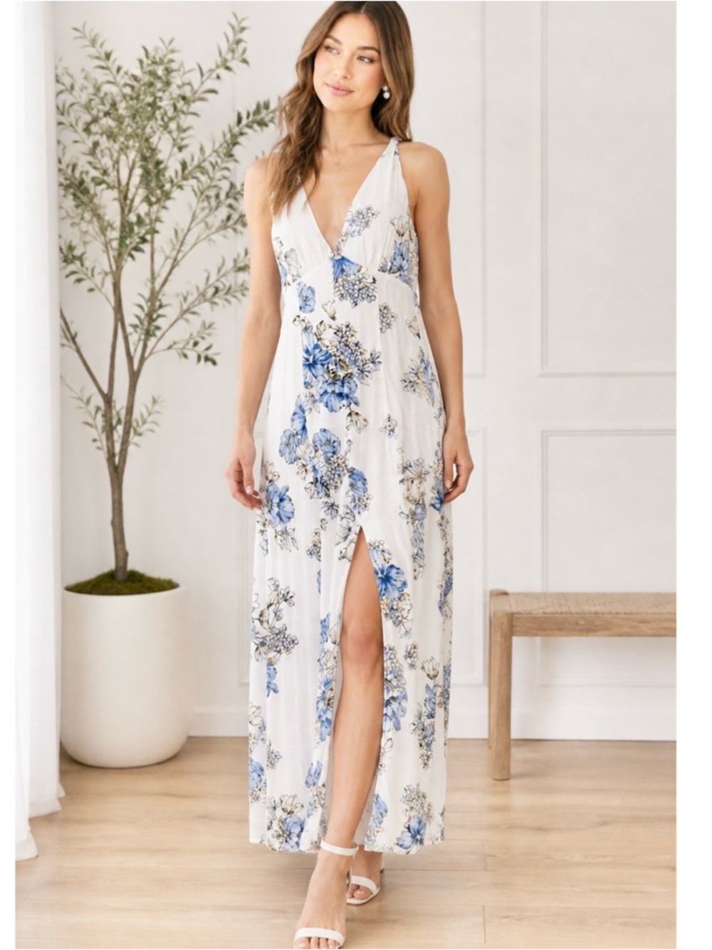 Lulus White Blue Floral Maxi Dress Slit Sleeveless Graduation Dress NWT size M
